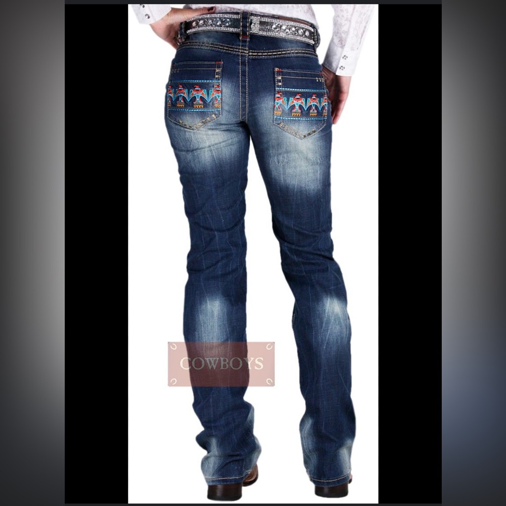 Cowgirl Up Embroidered Bird Pockets Jean Size 28/36